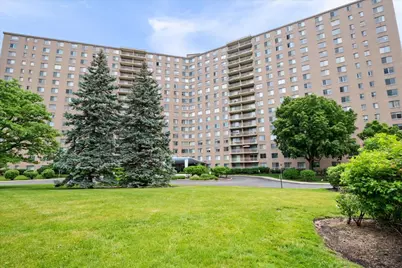 7061 N Kedzie Avenue #115, Chicago, IL 60645 - Photo 1