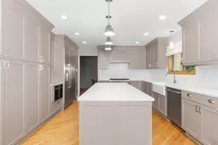 2315 Ridgewood Rd, Lisle, IL 60532 - Photo 7