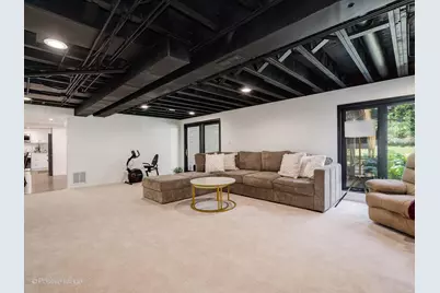 809 Brook Court, Glen Ellyn, IL 60137 - Photo 17