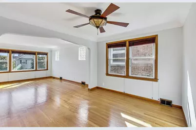 5644 N Meade Avenue #2, Chicago, IL 60646 - Photo 7