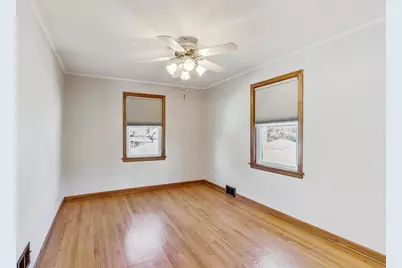 5644 N Meade Avenue #2, Chicago, IL 60646 - Photo 9