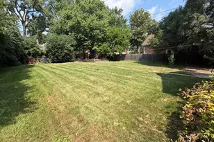 824 S Clifton Ave, Park Ridge, IL 60068 - Photo 3
