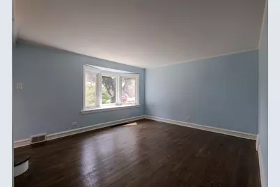 9308 S Troy Avenue, Evergreen Park, IL 60805 - Photo 11
