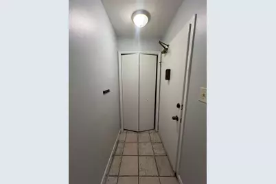 2A Dundee Quarter Drive #108, Palatine, IL 60074 - Photo 7