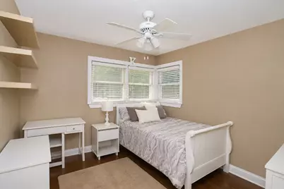 237 N Hamlin Avenue, Park Ridge, IL 60068 - Photo 17