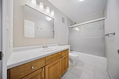 1405 E Central Road #118C, Arlington Heights, IL 60005 - Photo 7