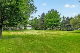 10293 E Hickory Ridge Dr, Rochelle, IL 61068 - Photo 41