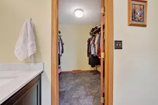 10293 E Hickory Ridge Dr, Rochelle, IL 61068 - Photo 23