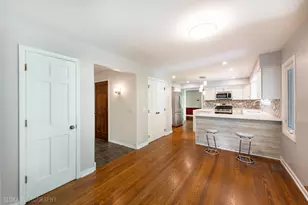 4 Auburn Ln, Barrington Hills, IL 60010 - Photo 5