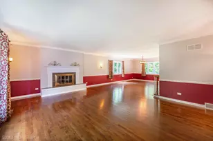 4 Auburn Ln, Barrington Hills, IL 60010 - Photo 17