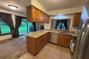 266 Greensboro Ct, Elk Grove Village, IL 60007 - Photo 11