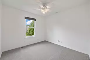 2346 Woodside Ct, Carpentersville, IL 60110 - Photo 19