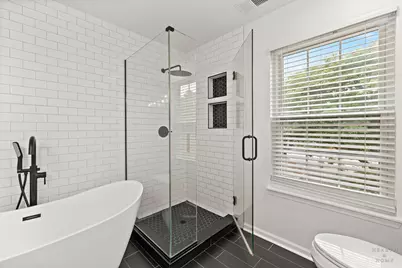 [Address not provided], Carpentersville, IL 60110 - Photo 23