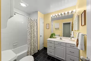 1025 Loughborough Ct, Wheaton, IL 60189 - Photo 17