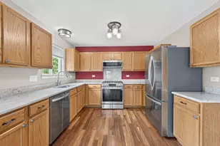 996 Timber Lake Dr, Antioch, IL 60002 - Photo 13