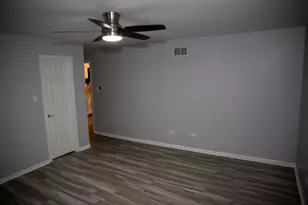 1647 Huntington Ct, Flossmoor, IL 60422 - Photo 9