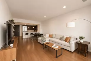240 E Illinois St, Chicago, IL 60611 - Photo 11