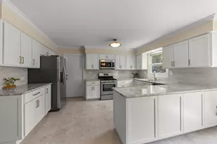 228 Winslow Ct, Naperville, IL 60565 - Photo 11