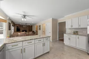 228 Winslow Ct, Naperville, IL 60565 - Photo 13