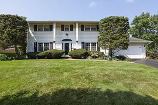 6104 Westgate Ct, Woodridge, IL 60517 - Photo 1