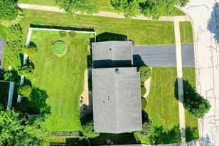 6104 Westgate Ct, Woodridge, IL 60517 - Photo 39