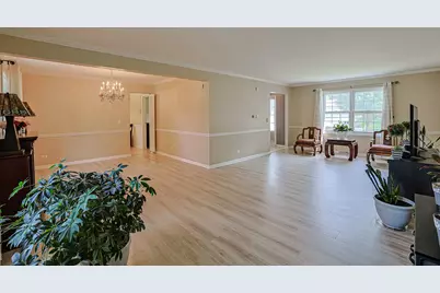 6104 Westgate Court, Woodridge, IL 60517 - Photo 7