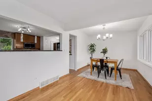 19W100 22nd St, Lombard, IL 60148 - Photo 7