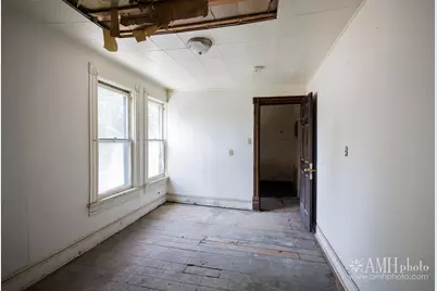 241 W Hickory Street, Kankakee, IL 60901 - Photo 25