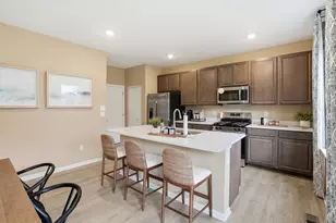 349 Danforth Dr, Oswego, IL 60543 - Photo 5
