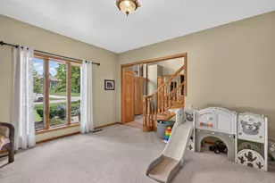 307 Kain St, Ottawa, IL 61350 - Photo 5