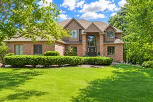 307 Kain St, Ottawa, IL 61350 - Photo 1