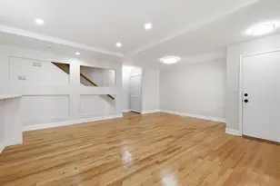 5510 S Cornell Ave, Chicago, IL 60637 - Photo 3