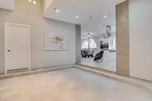 200 N Dearborn St, Chicago, IL 60601 - Photo 3