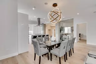 200 N Dearborn St, Chicago, IL 60601 - Photo 11