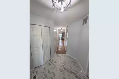 1054 Rockport Drive #1, Carol Stream, IL 60188 - Photo 5