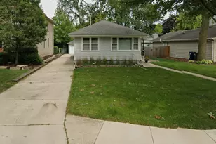 1132 N Main St, Naperville, IL 60563 - Photo 1