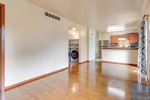 7459 Grant Cir, Hanover Park, IL 60133 - Photo 19