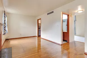 7459 Grant Cir, Hanover Park, IL 60133 - Photo 17
