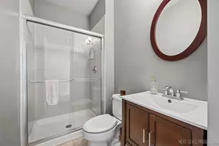 940 Hodge Ln, Batavia, IL 60510 - Photo 23