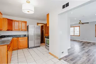 10113 McLean Ave, Melrose Park, IL 60164 - Photo 7