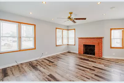 10113 McLean Avenue, Melrose Park, IL 60164 - Photo 3