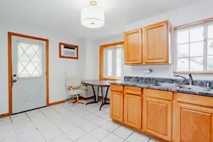 10113 McLean Ave, Melrose Park, IL 60164 - Photo 9