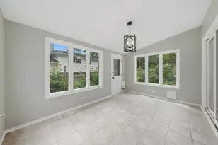 368 Sycamore Dr, Naperville, IL 60540 - Photo 17