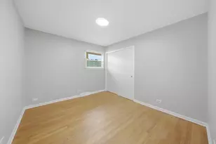 368 Sycamore Dr, Naperville, IL 60540 - Photo 11