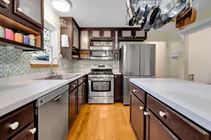 2304 Tremont Ave, Aurora, IL 60502 - Photo 7