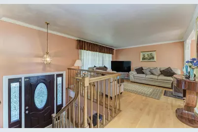 260 Cunningham Lane, Bloomingdale, IL 60108 - Photo 5