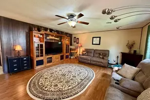 1404 Rolling Green Dr, Mendota, IL 61342 - Photo 3