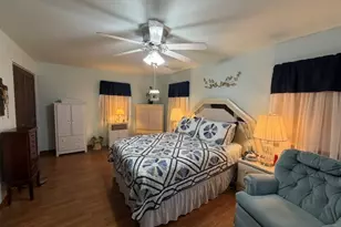 1404 Rolling Green Dr, Mendota, IL 61342 - Photo 9