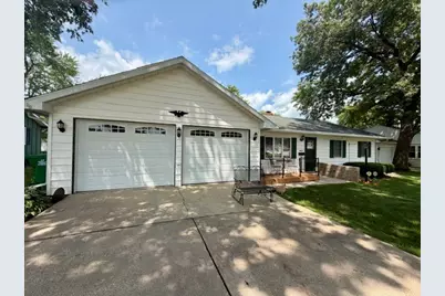 1404 Rolling Green Drive, Mendota, IL 61342 - Photo 19