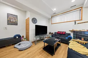 1721 W Julian St, Chicago, IL 60622 - Photo 27